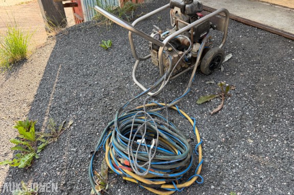 HONDA BENSINDREVET TRYKKTESTER MED INTERPUMP W70