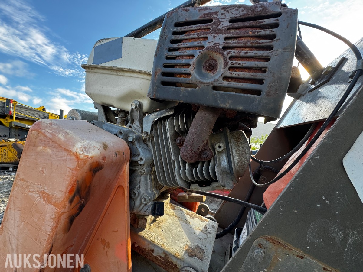 Mikasa MCD-218V bensindrevet betongsag/gulvsag med Honda GX390 motor