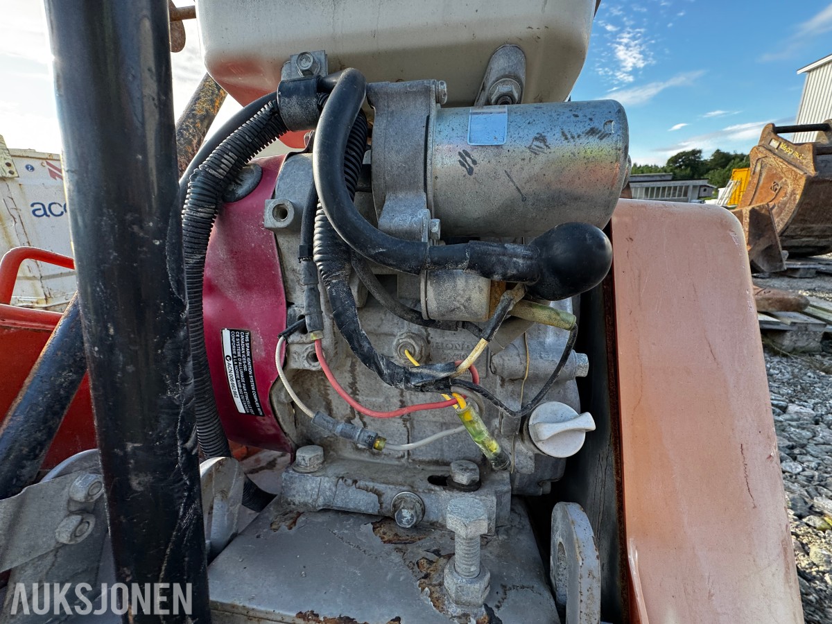 Mikasa MCD-218V bensindrevet betongsag/gulvsag med Honda GX390 motor