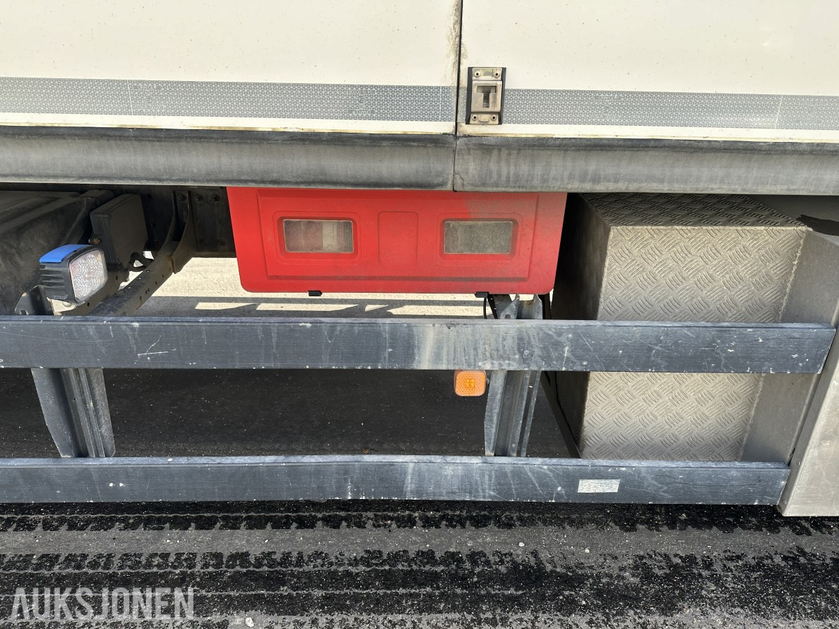 2018 MAN TGM 290 2 X 4 18 pll m/fullsideåpning og 2t bakløft