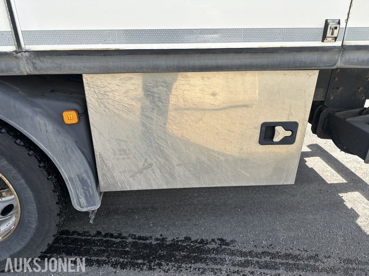 2018 MAN TGM 290 2 X 4 18 pll m/fullsideåpning og 2t bakløft