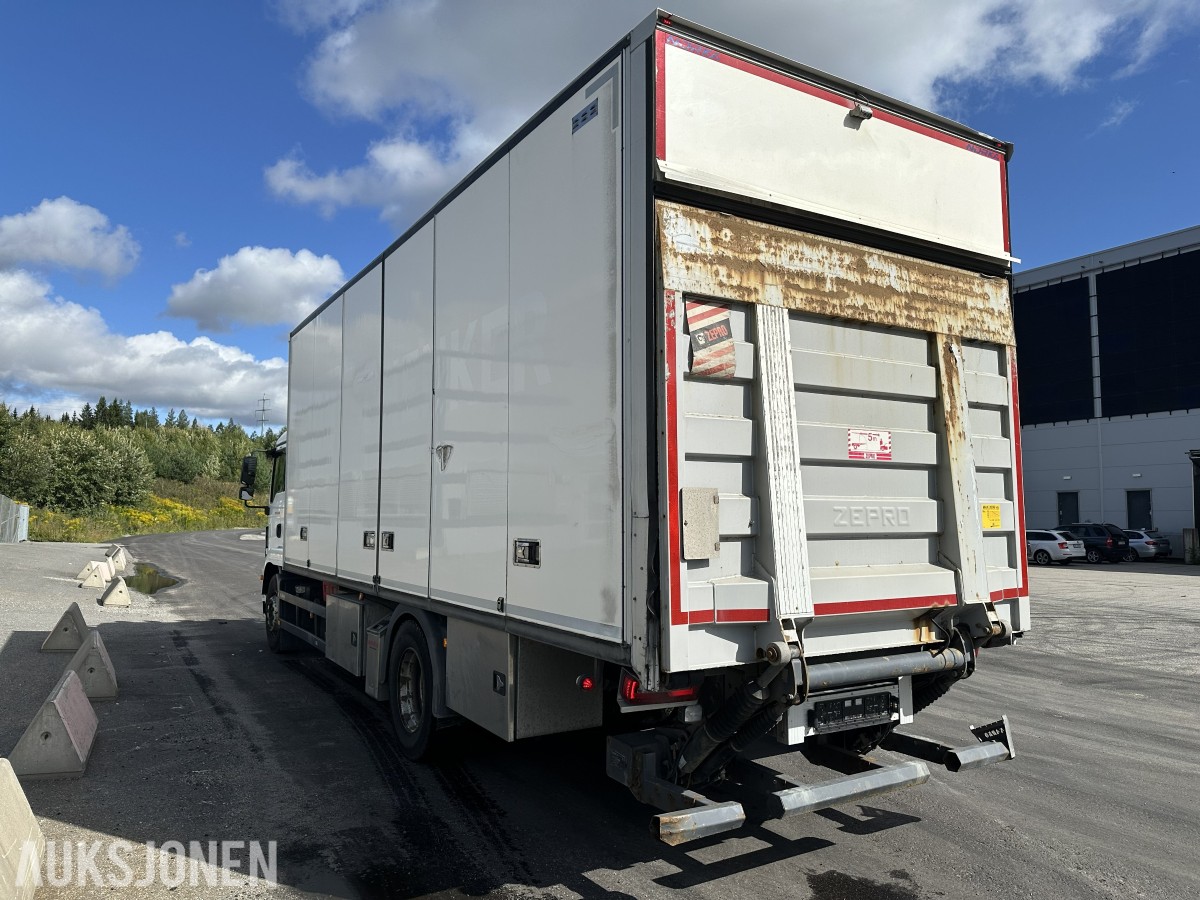 2018 MAN TGM 290 2 X 4 18 pll m/fullsideåpning og 2t bakløft