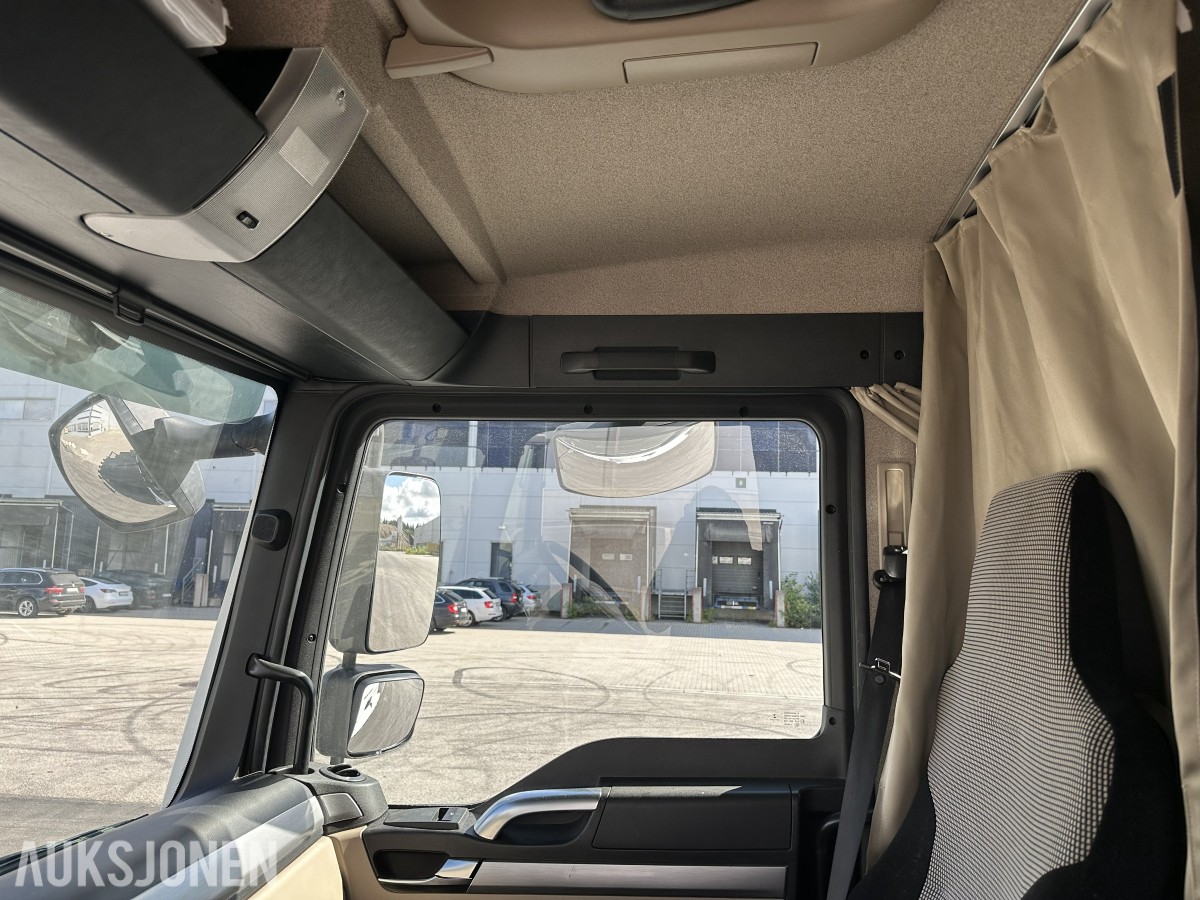 2018 MAN TGM 290 2 X 4 18 pll m/fullsideåpning og 2t bakløft