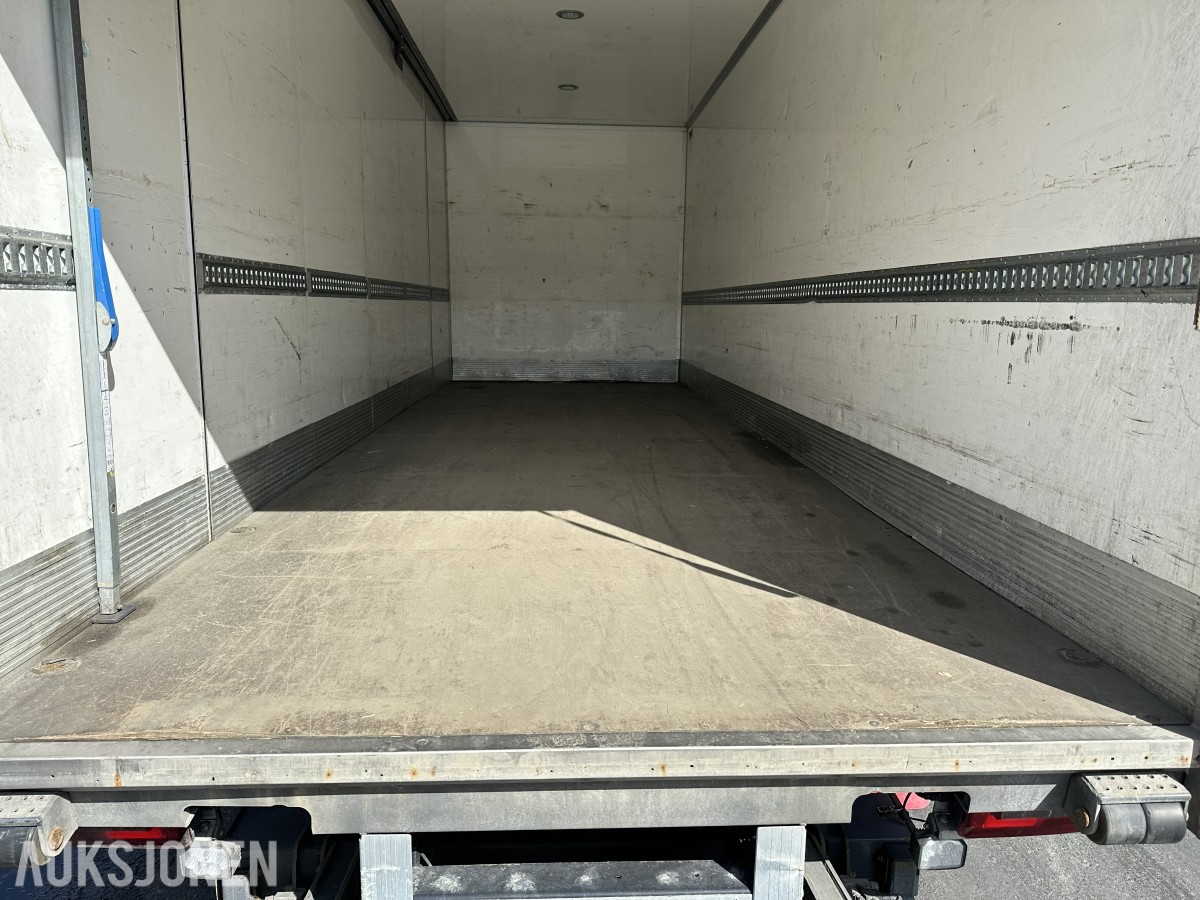 2018 MAN TGM 290 2 X 4 18 pll m/fullsideåpning og 2t bakløft