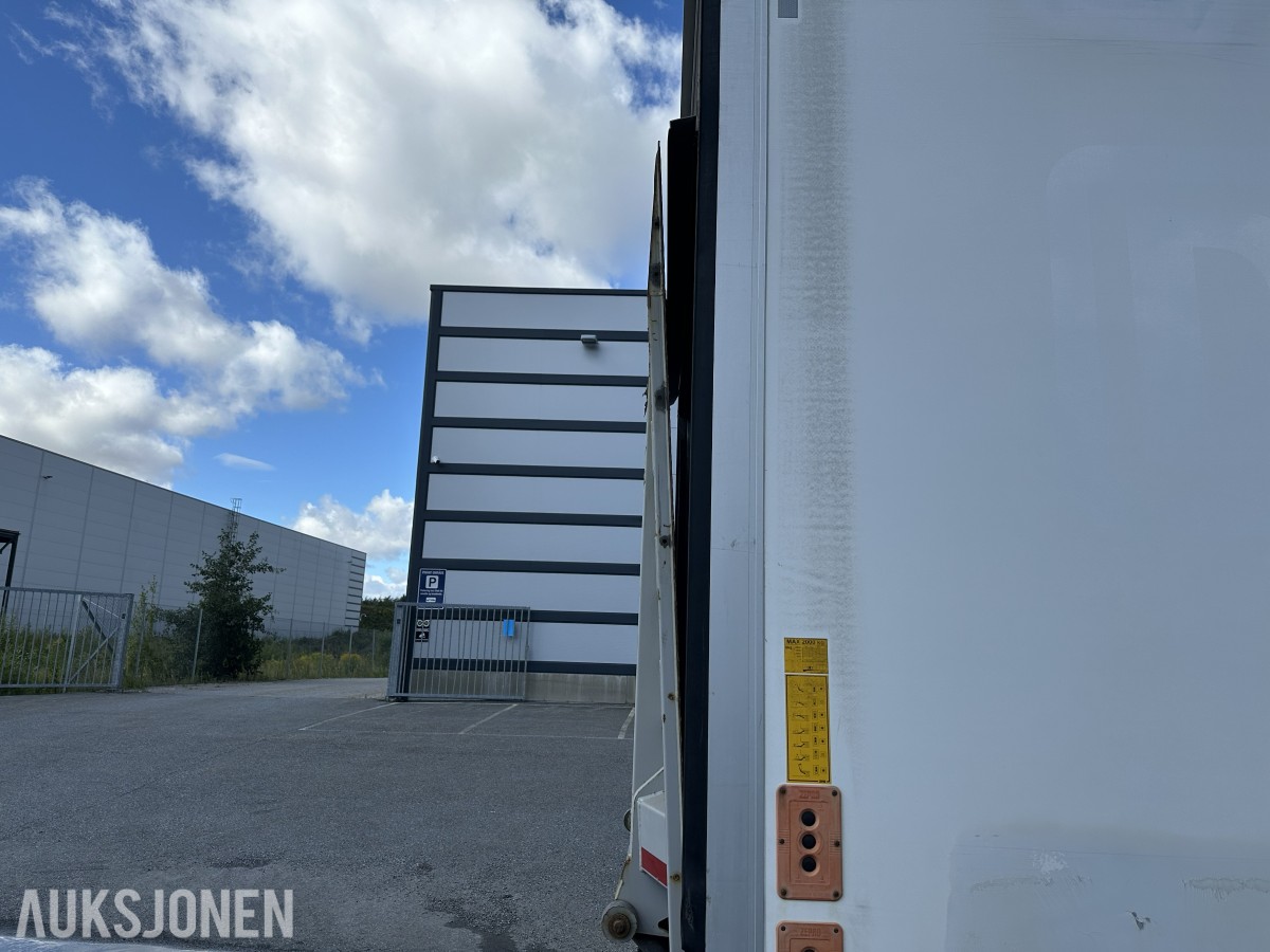 2018 MAN TGM 290 2 X 4 18 pll m/fullsideåpning og 2t bakløft