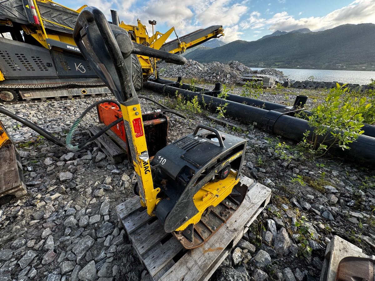 2013 Bomag BPR 35/60 reverserbar vibroplate med Honda GX160 bensinmotor – 2013 modell