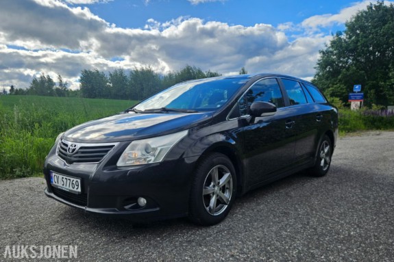 2010 Toyota Avensis 1.8 147hk cruisekontroll hengerfeste s+v dekk eu ok 06.2028
