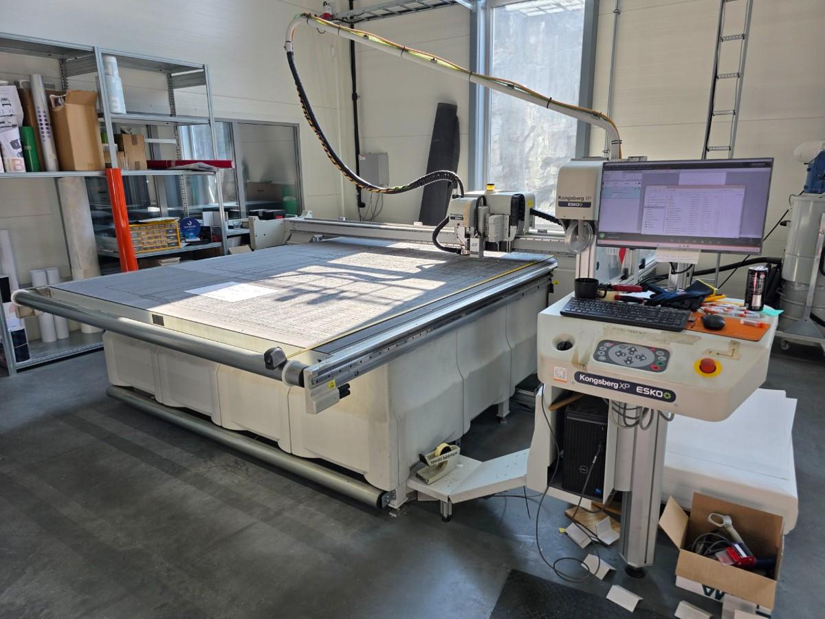 2013 Kongsberg XP Esko iXP44c Cutting table / fresebord