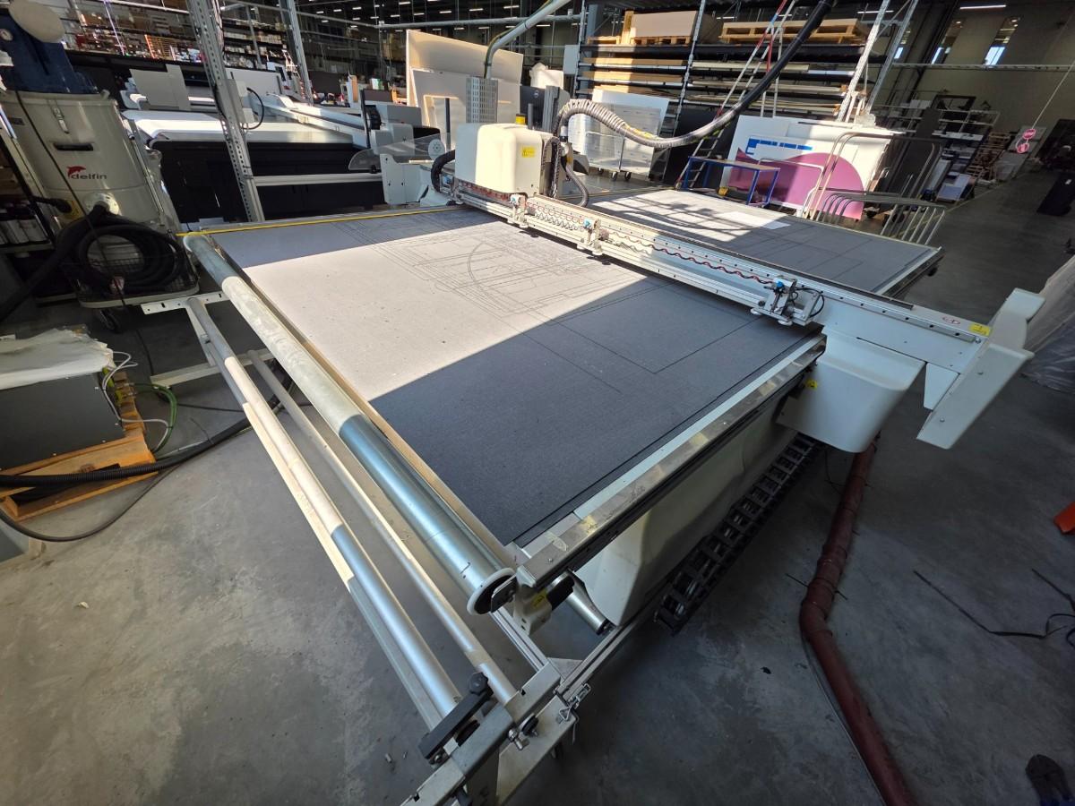 2013 Kongsberg XP Esko iXP44c Cutting table / fresebord