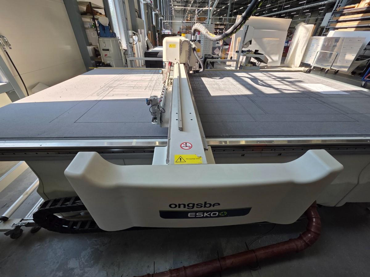 2013 Kongsberg XP Esko iXP44c Cutting table / fresebord