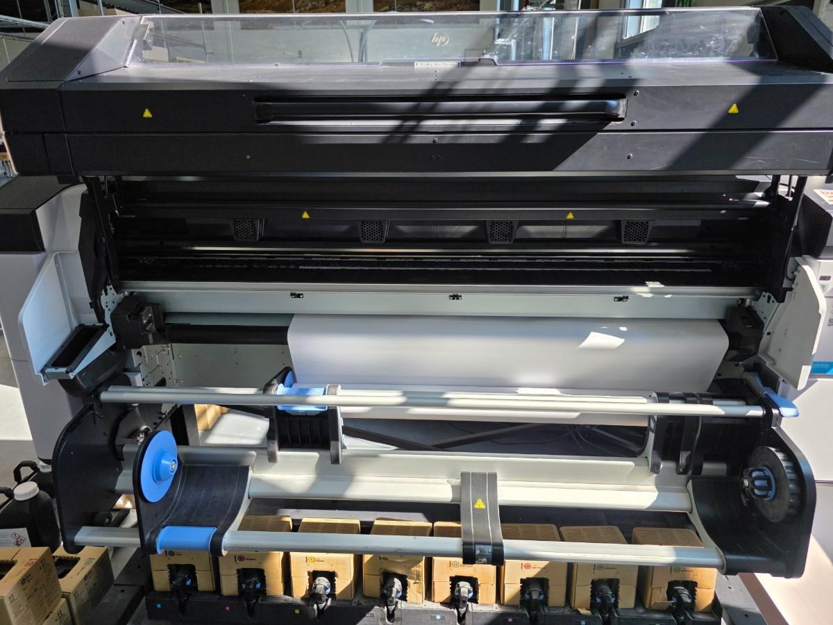 2023 HP Latex 800