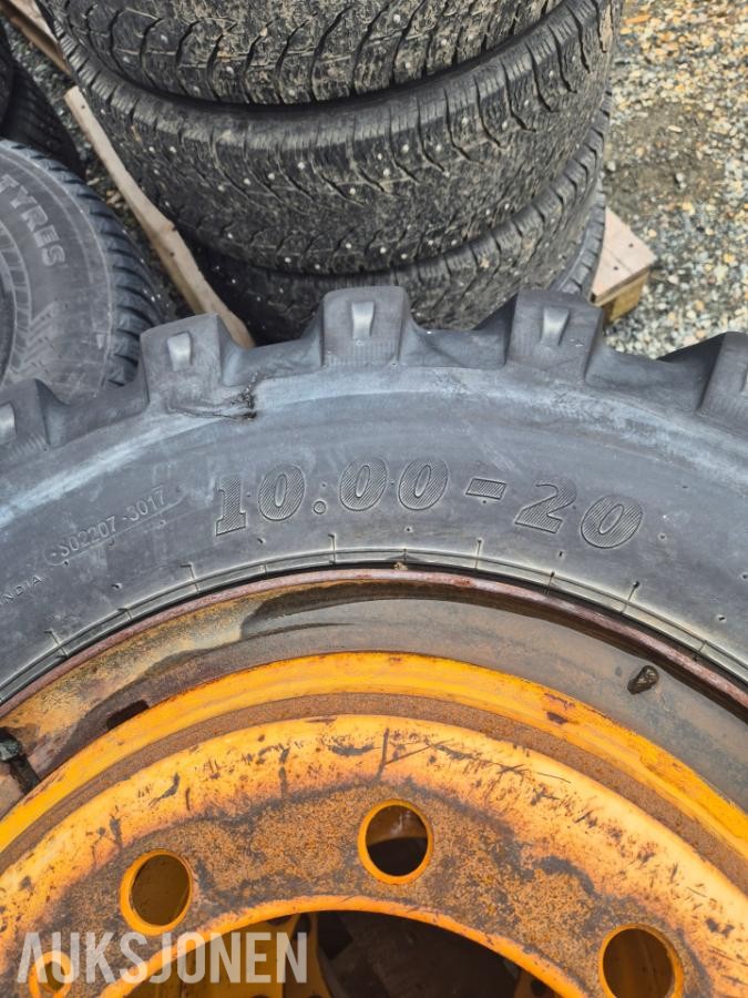Volvo Hulgraver dekk og felg