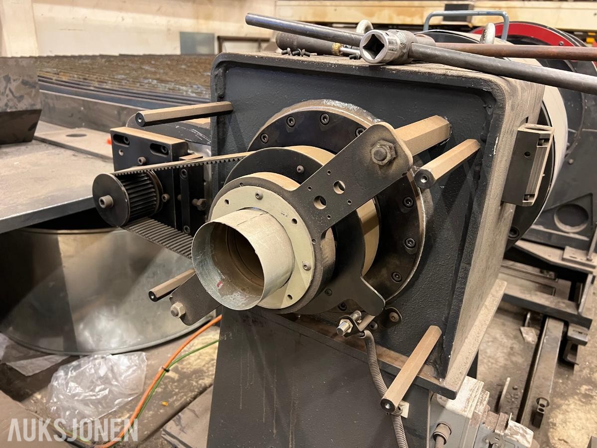 2016 Baykal BPL-H 2506 plasma med 2500mmx6000mm skjærebord