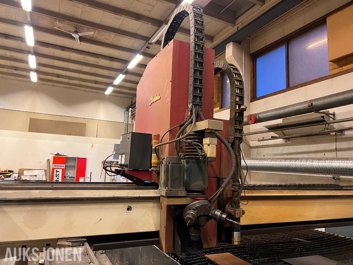 2016 Baykal BPL-H 2506 plasma med 2500mmx6000mm skjærebord