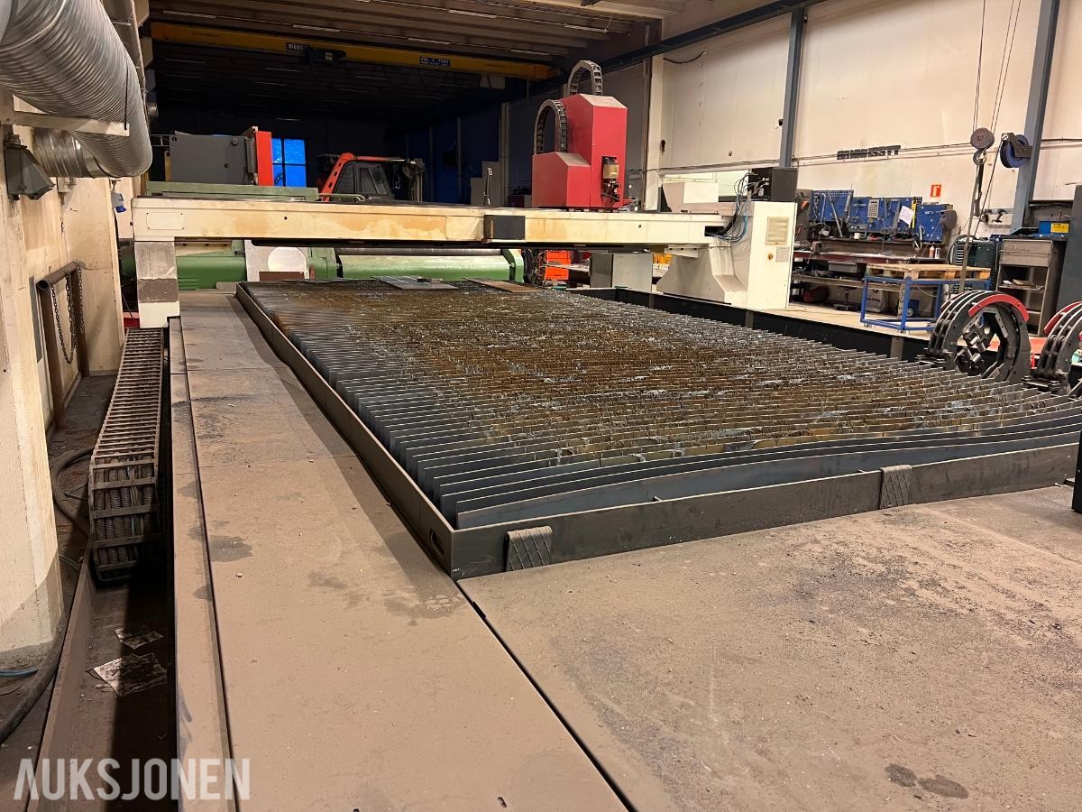 2016 Baykal BPL-H 2506 plasma med 2500mmx6000mm skjærebord