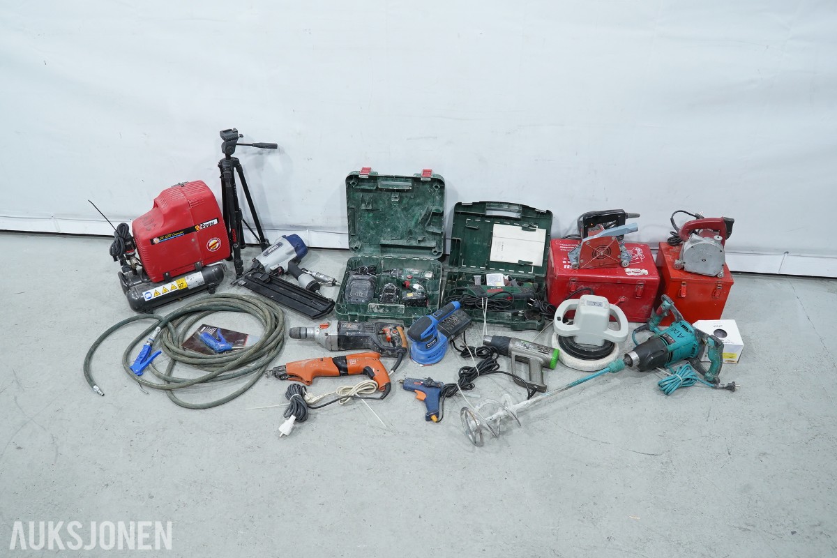Stor verktøypakke med kompressor, elverktøy, trykkluftverktøy og tilbehør