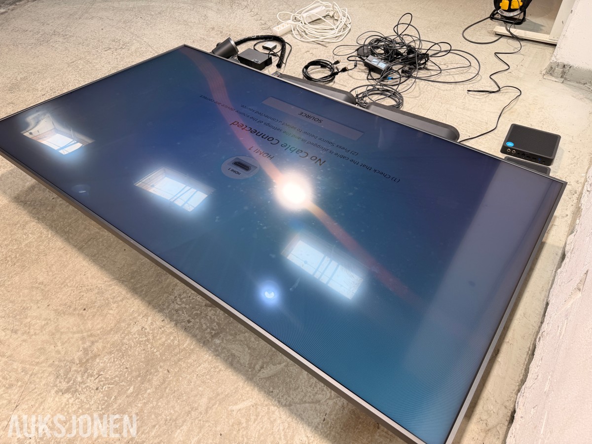 2020 Samsung 85 tommer infoskjerm med videokonferanse utstyr