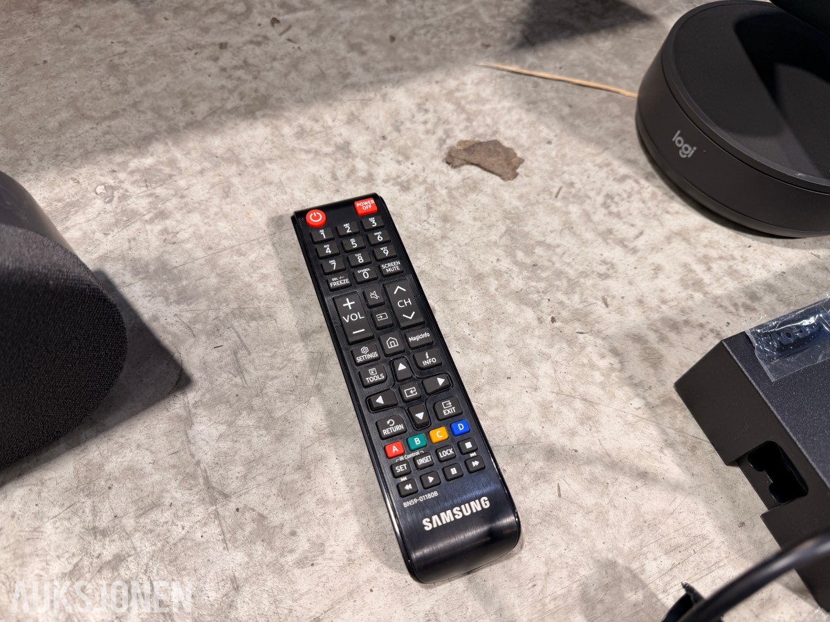 2020 Samsung 85 tommer infoskjerm med videokonferanse utstyr