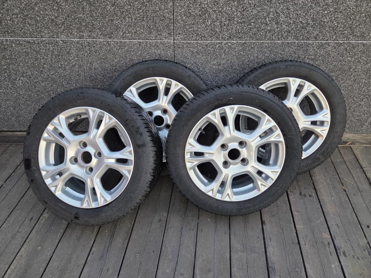 2015 Ford Fiesta, 1,0 EcoBoost 100hk automat ryggekamera s+v dekk                       127264km