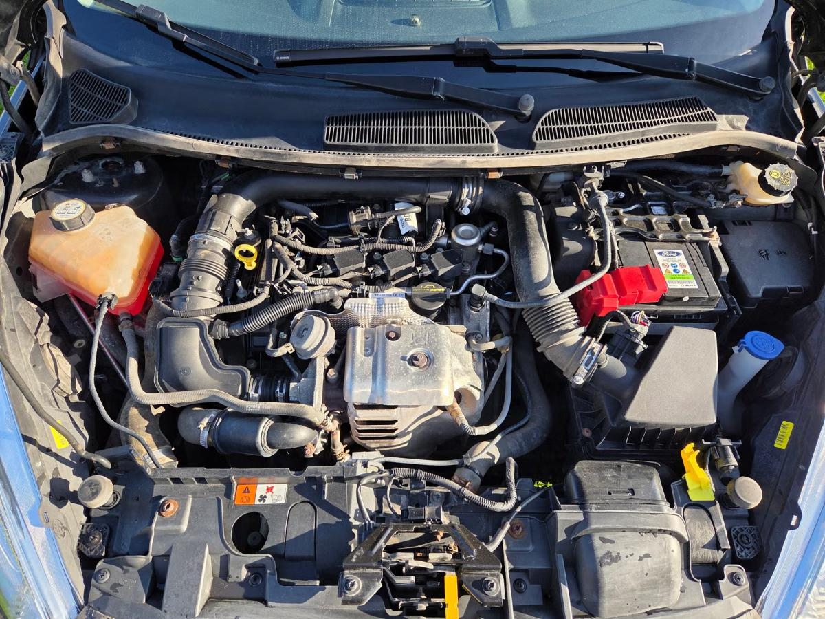 2015 Ford Fiesta, 1,0 EcoBoost 100hk automat ryggekamera s+v dekk                       127264km
