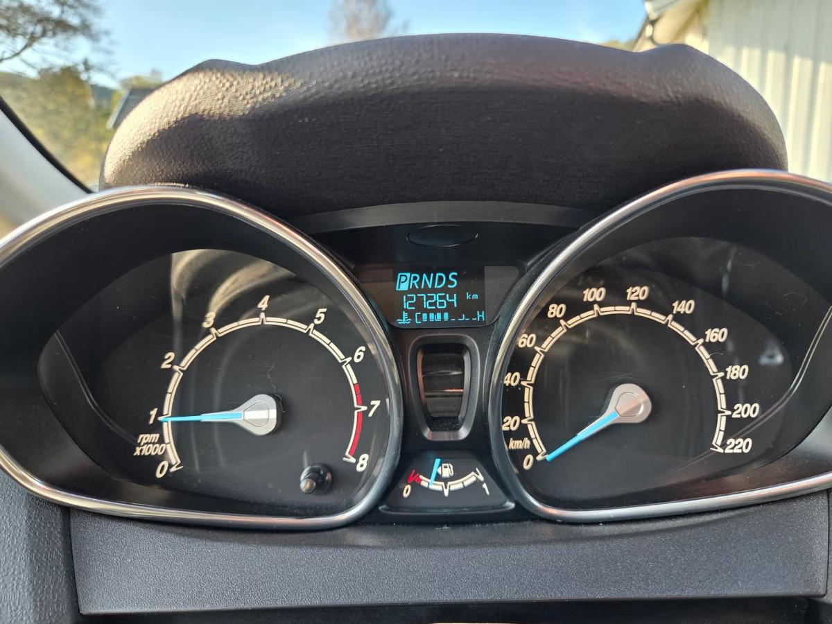 2015 Ford Fiesta, 1,0 EcoBoost 100hk automat ryggekamera s+v dekk                       127264km