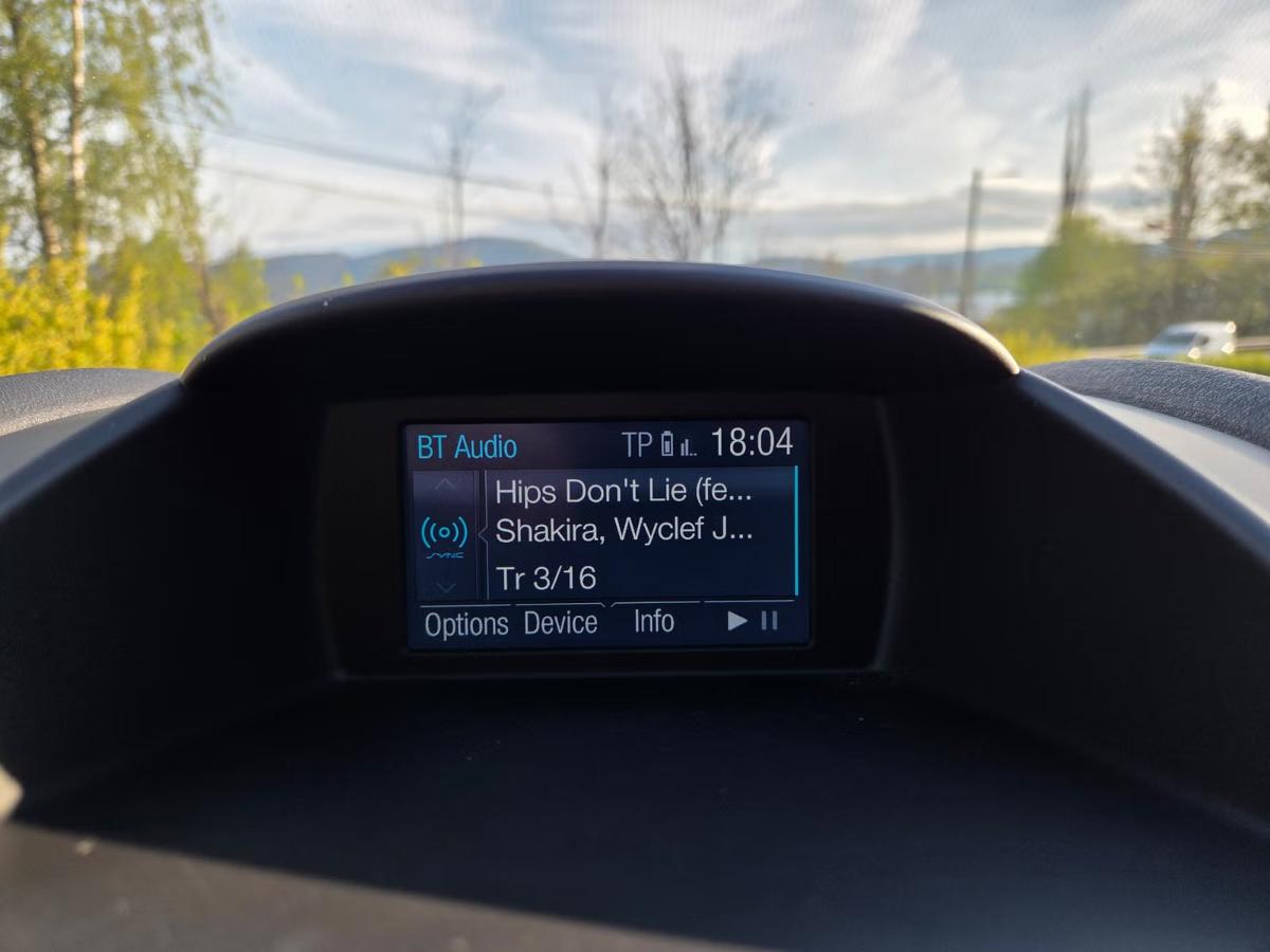 2015 Ford Fiesta, 1,0 EcoBoost 100hk automat ryggekamera s+v dekk                       127264km