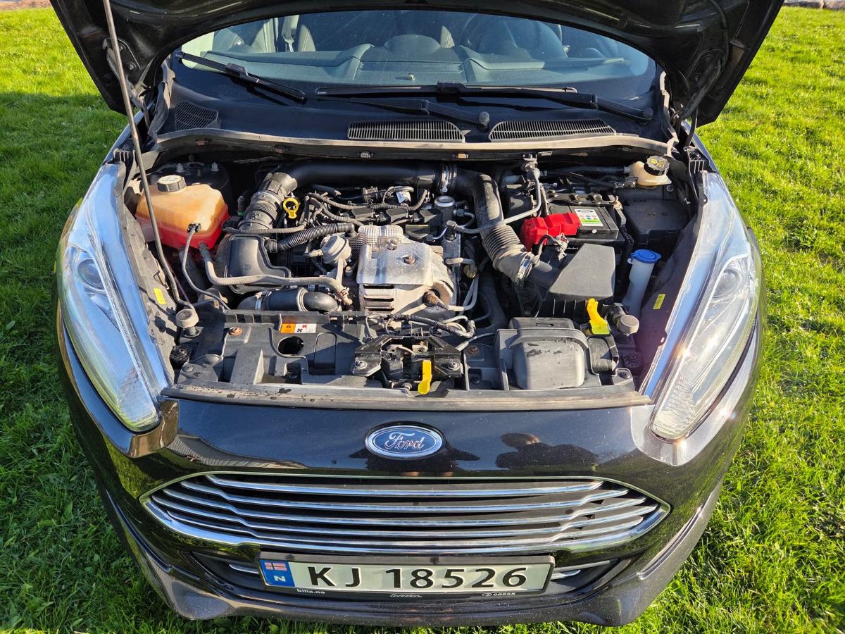2015 Ford Fiesta, 1,0 EcoBoost 100hk automat ryggekamera s+v dekk                       127264km