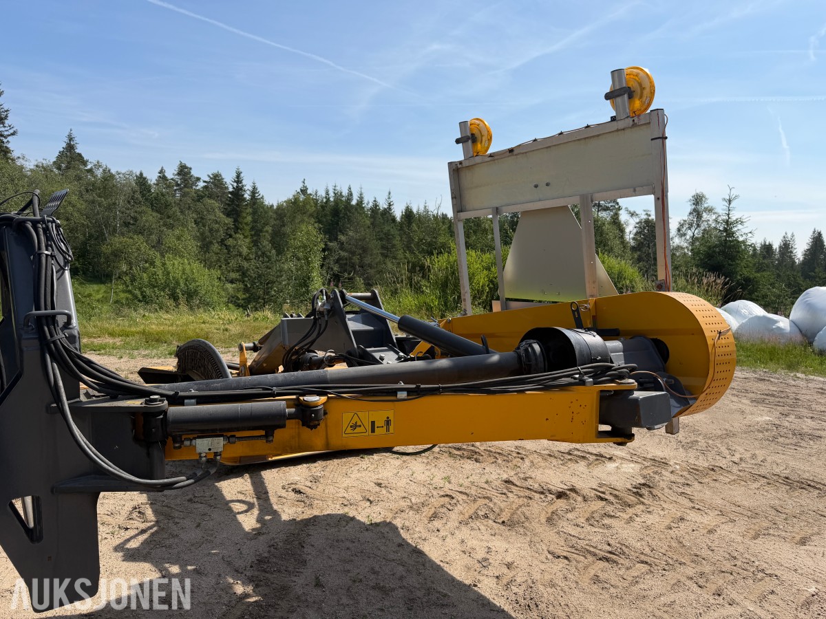 2023 ELHO TORNADO 560 KANTSLÅTTMASKIN – 5,5 M REKKEVIDDE – HARDOX – PTO – VARSLINGSTAVLE