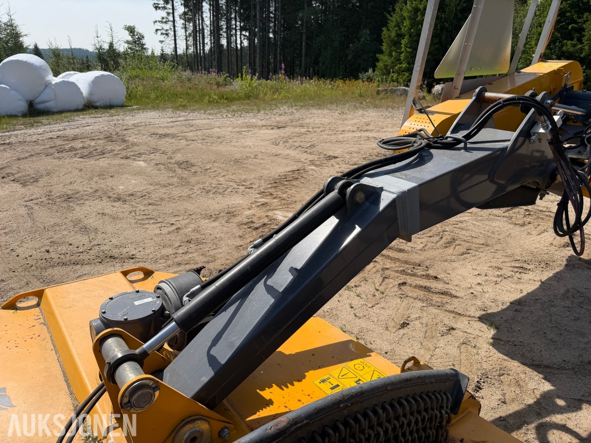 2023 ELHO TORNADO 560 KANTSLÅTTMASKIN – 5,5 M REKKEVIDDE – HARDOX – PTO – VARSLINGSTAVLE