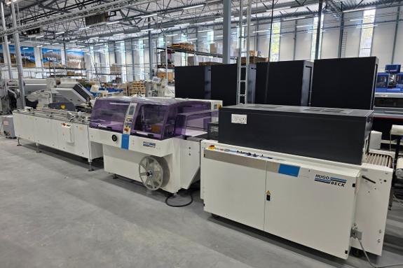 2013 Hugo Beck Flexo foliepakkelinje med SLB 5015/23 krympetunnel og transportører