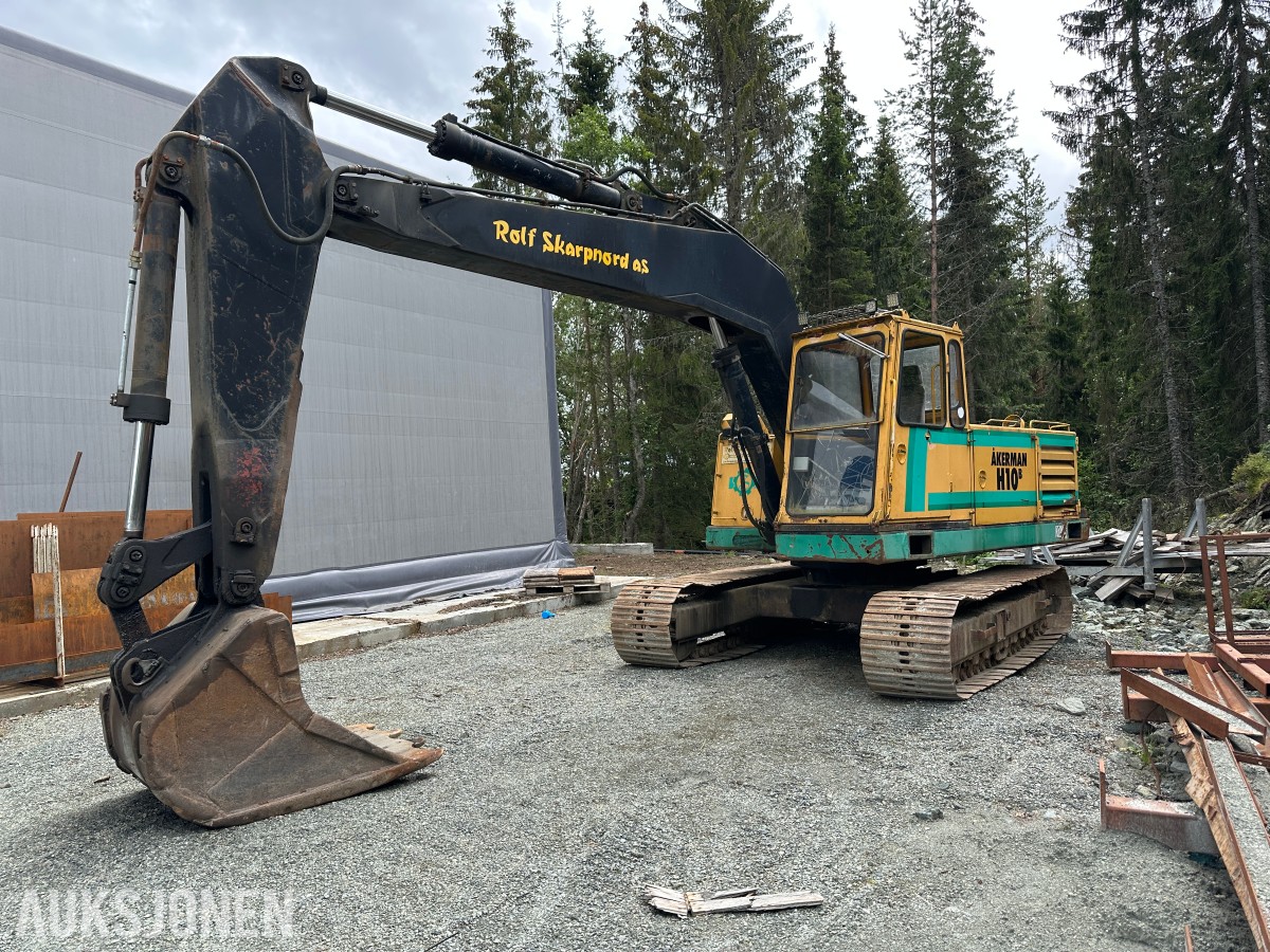 1988 Åkerman H10B Gravemaskin | graveskuff