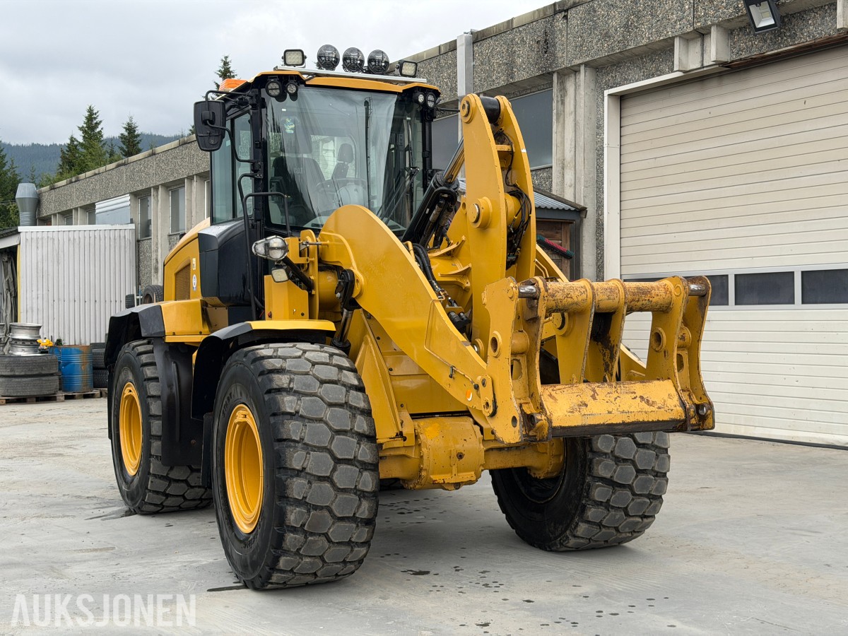 CAT 938M Hjullaster - 3/4 FUNKSJON - SPAKSTYRING - EKSTRA UTTAK
