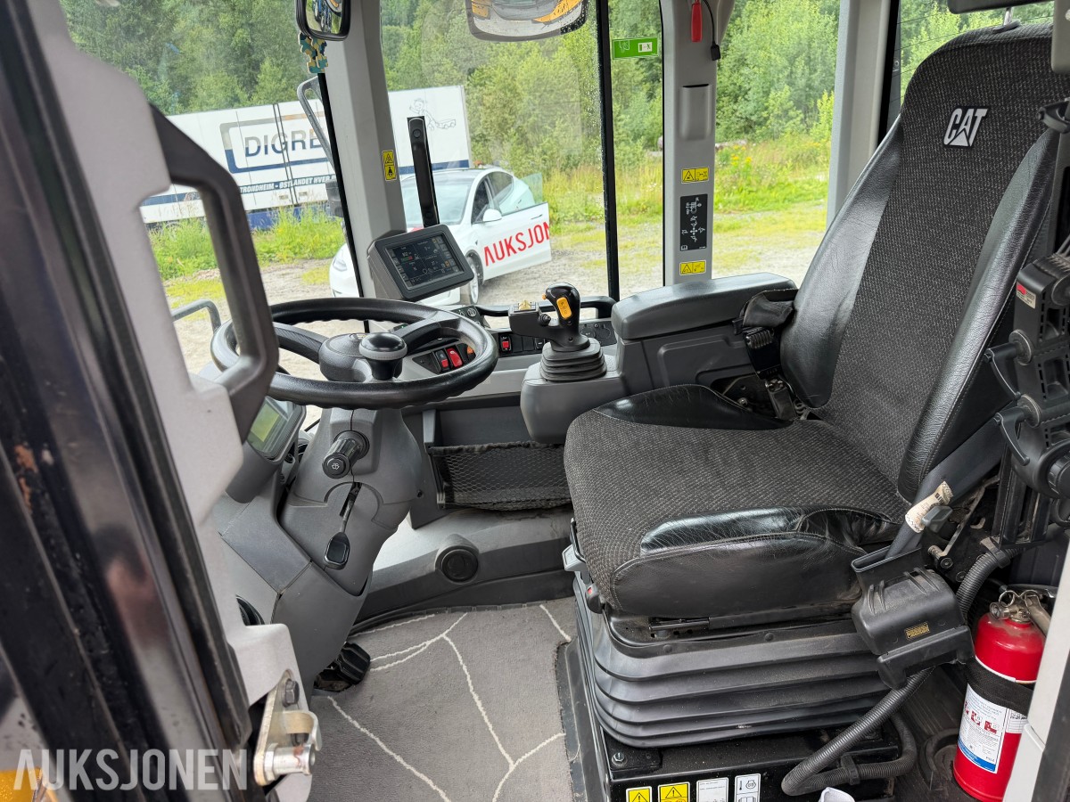 CAT 938M Hjullaster - 3/4 FUNKSJON - SPAKSTYRING - EKSTRA UTTAK