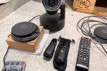 Samsung 75 tommer 4k infoskjerm med Logitech rally videokonferanseutstyr