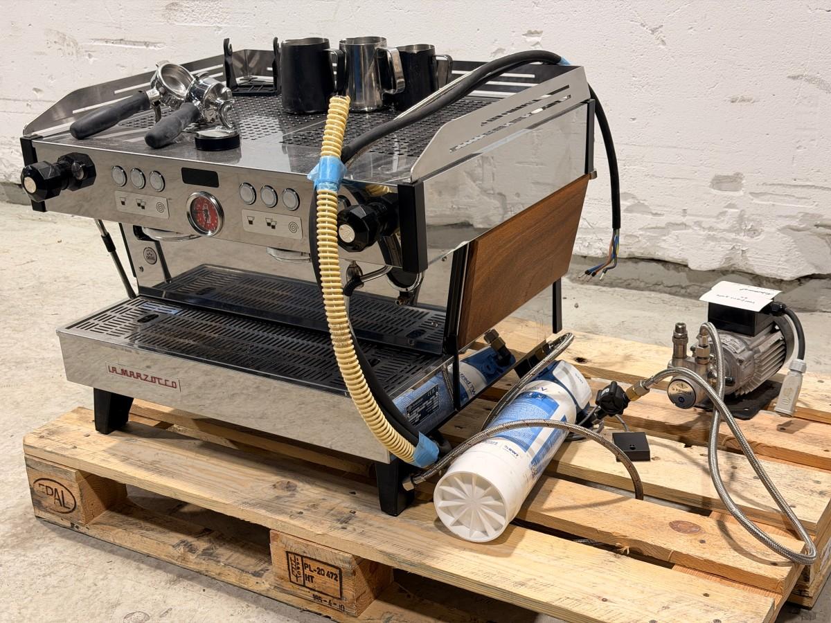 2023 La Marzocco Linea PB S 2AV HW espressomaskin
