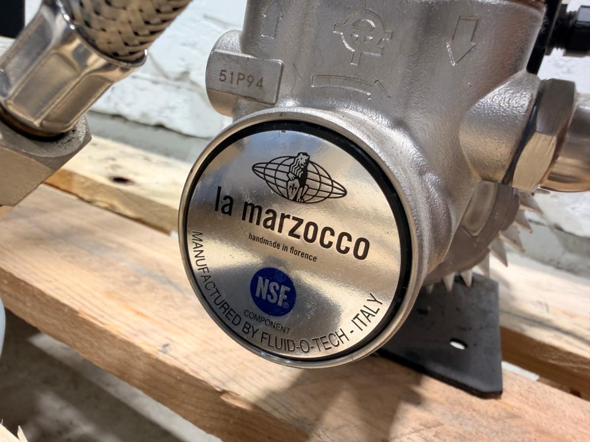 2023 La Marzocco Linea PB S 2AV HW espressomaskin