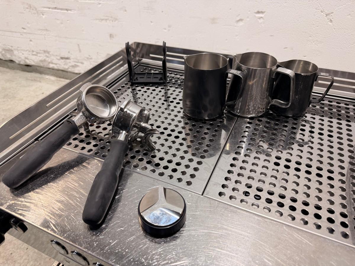 2023 La Marzocco Linea PB S 2AV HW espressomaskin