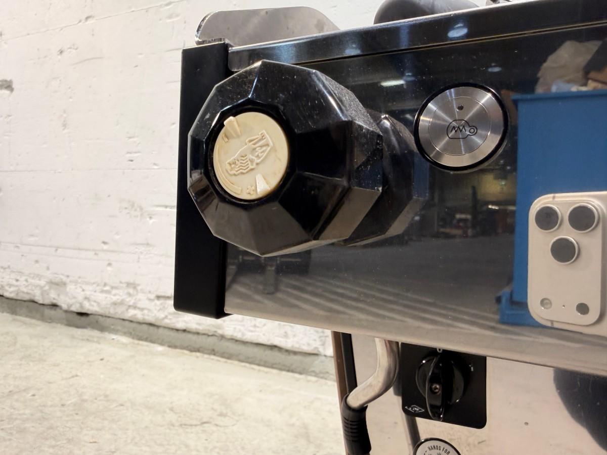 2023 La Marzocco Linea PB S 2AV HW espressomaskin