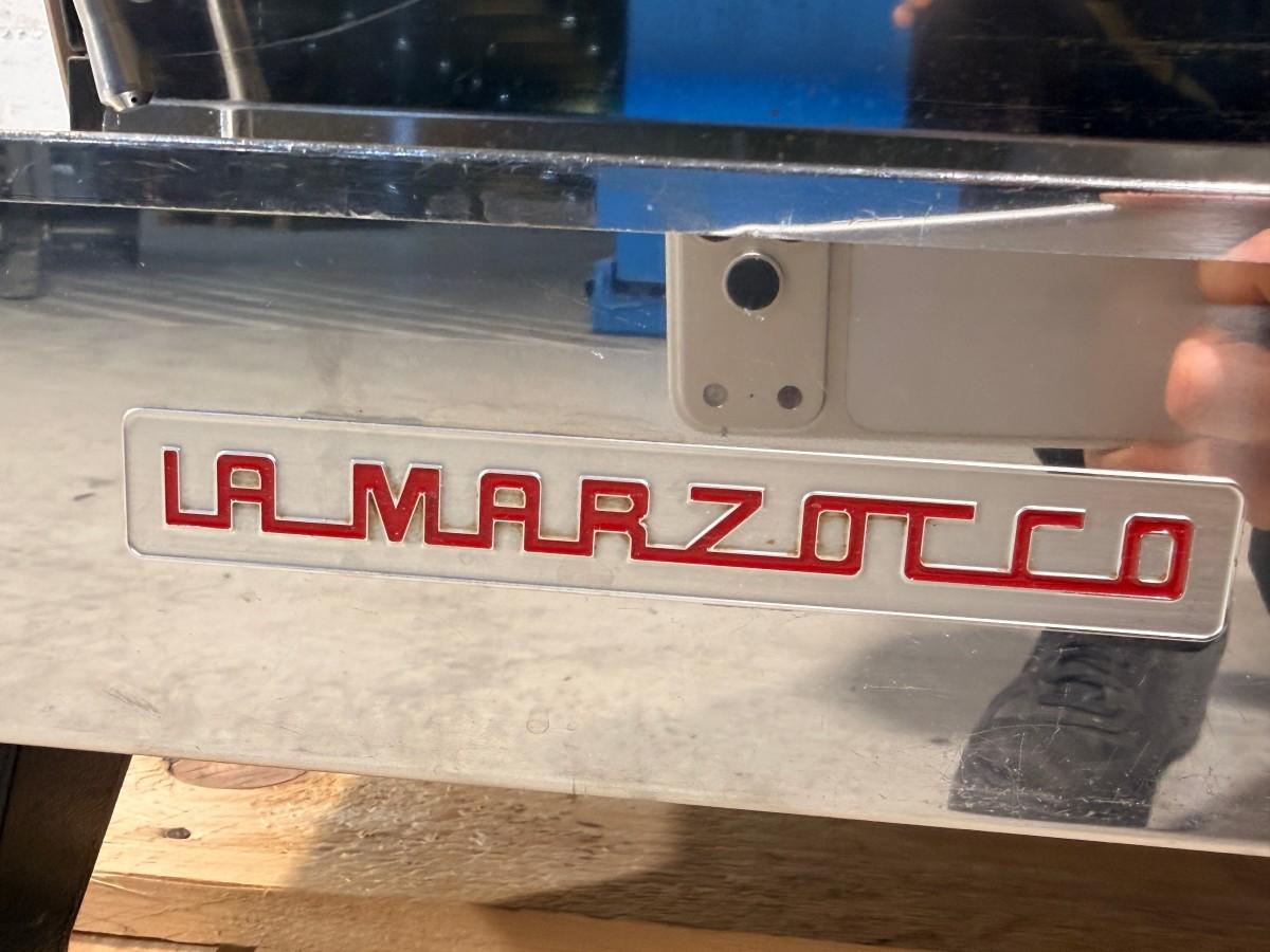 2023 La Marzocco Linea PB S 2AV HW espressomaskin