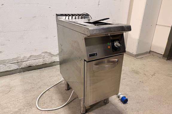 2023 Fagor Professional Kore 700 F-E7115 elektrisk frityrkoker - 15 L / 12 kW