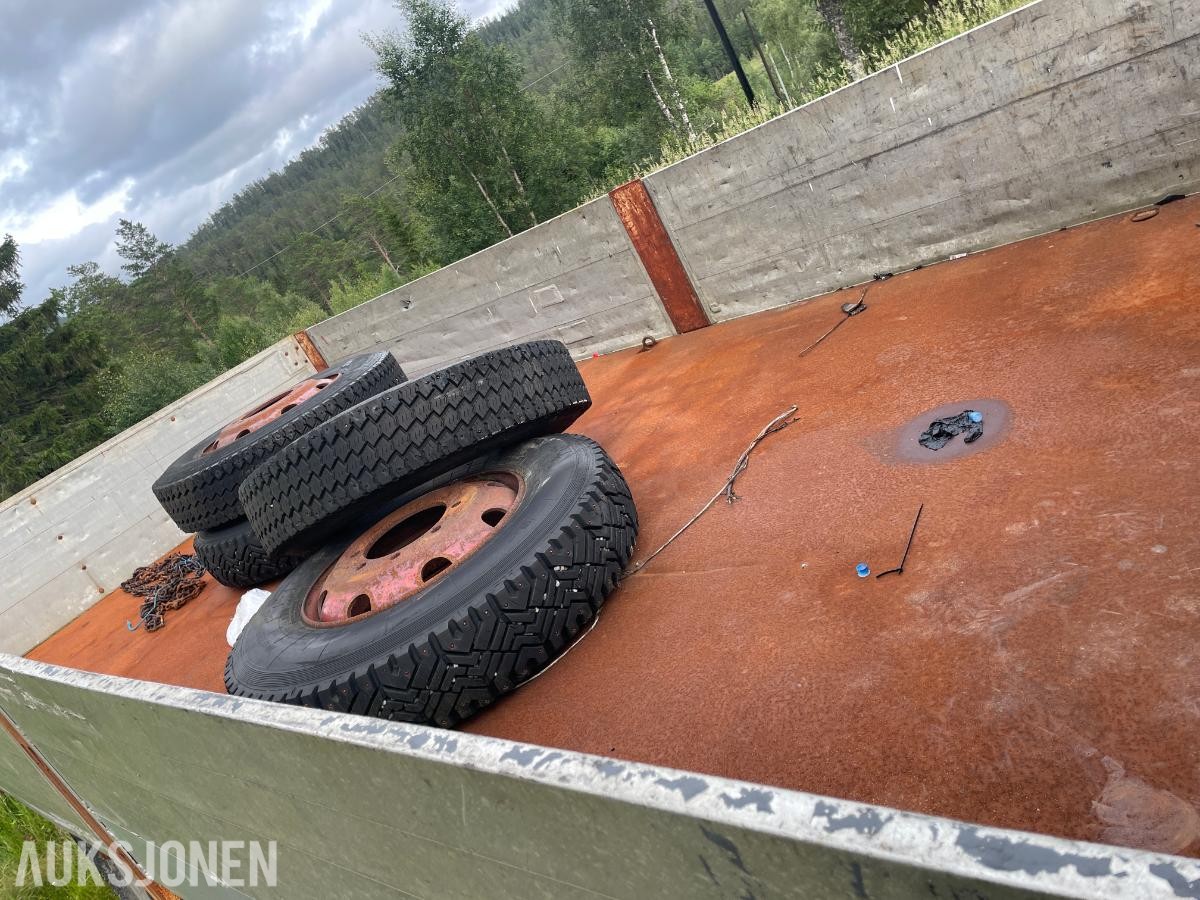 1986 MAN 12.170 F Med kran