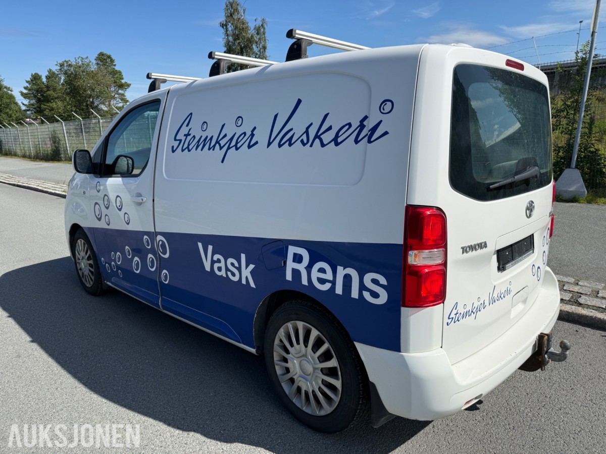 2017 Toyota ProAce *UTEN MINSTEPRIS* HENGERFESTE 3-SETER DELSKINN