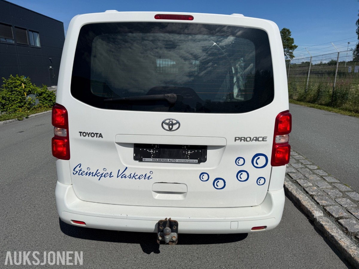 2017 Toyota ProAce *UTEN MINSTEPRIS* HENGERFESTE 3-SETER DELSKINN