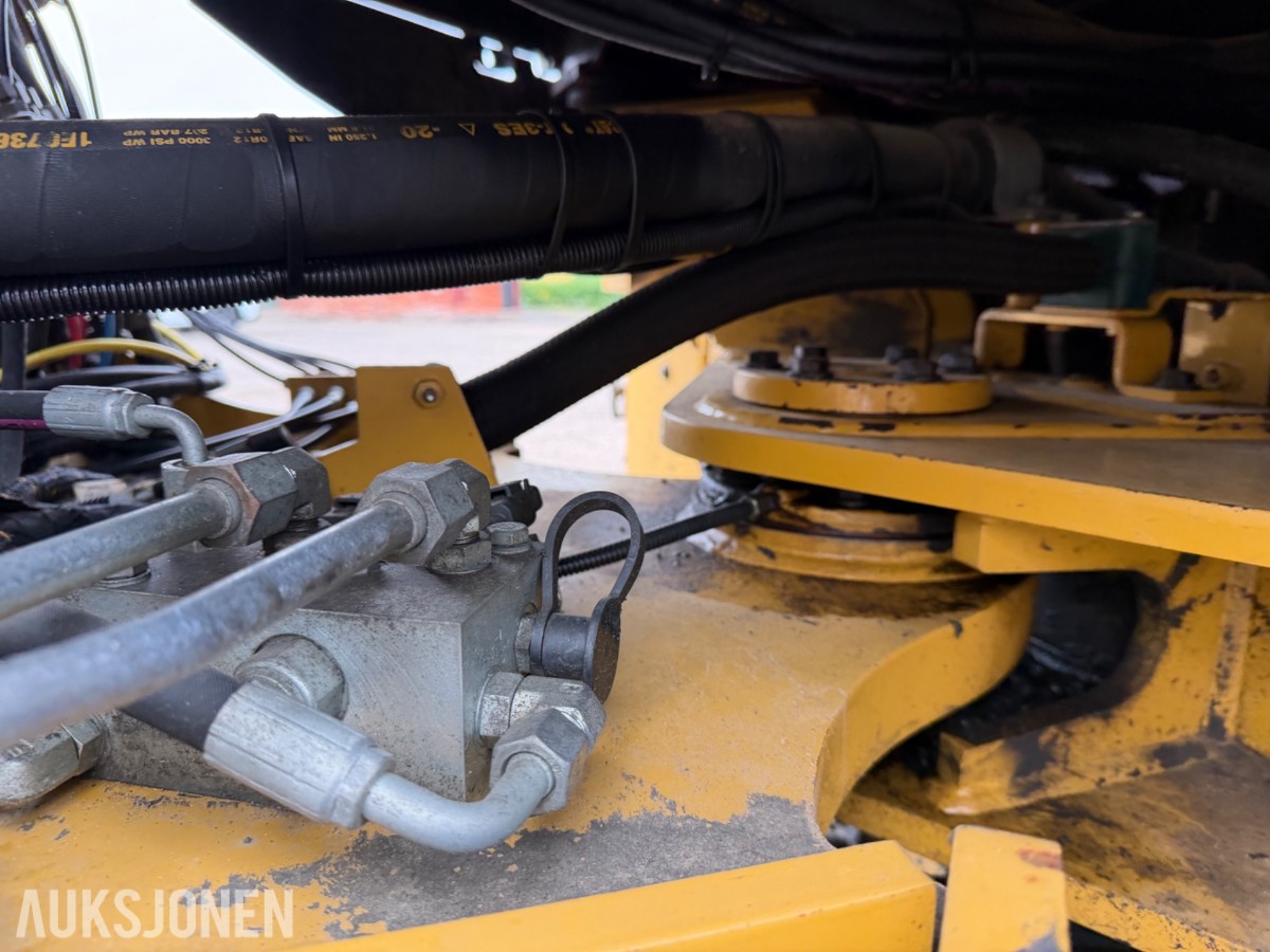 2013 Cat 938K Hjullaster. nylig sertifisert. Vekt i skuffe