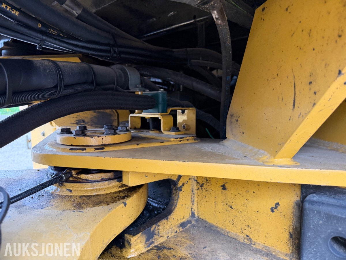 2013 Cat 938K Hjullaster. nylig sertifisert. Vekt i skuffe