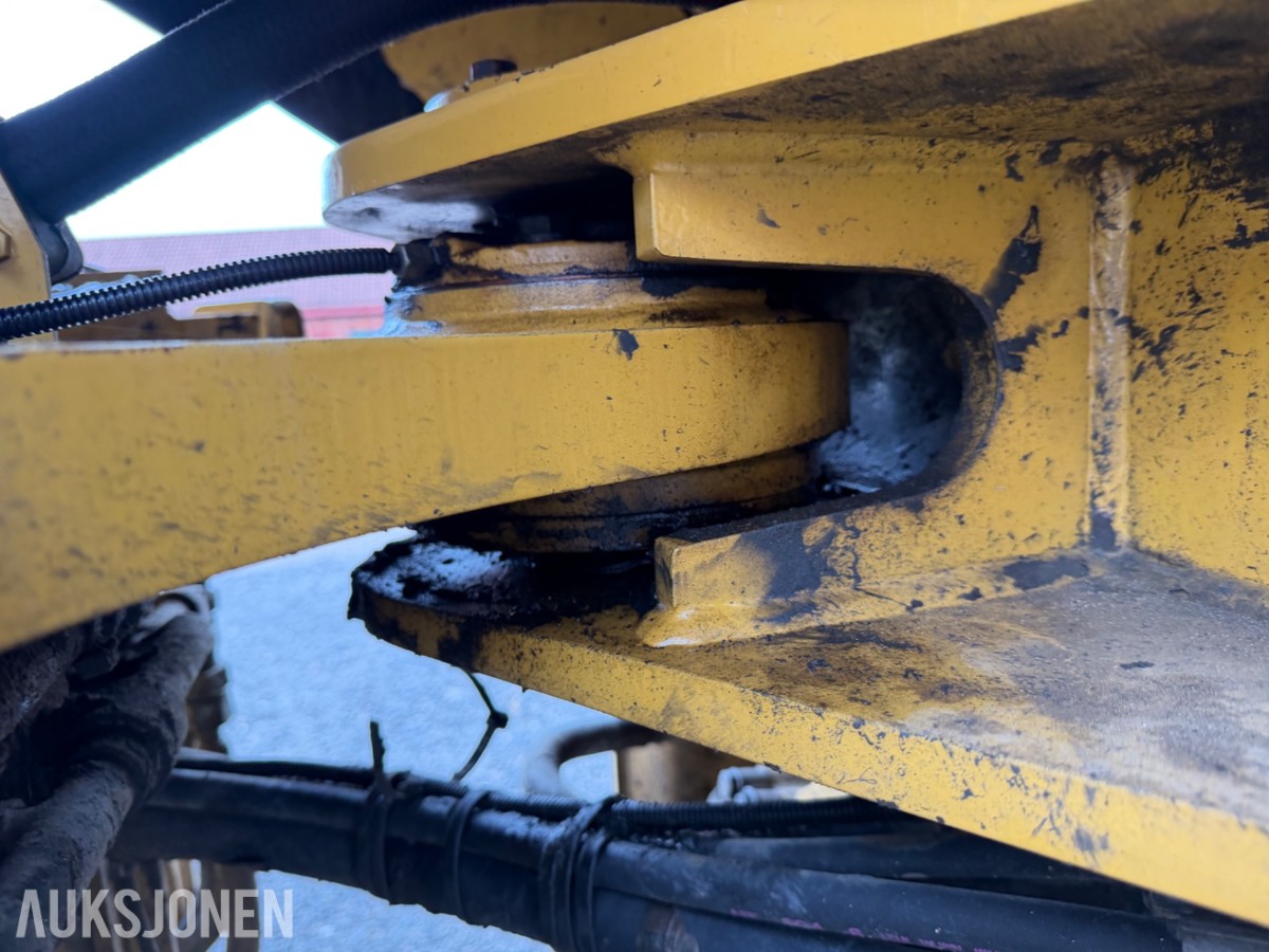 2013 Cat 938K Hjullaster. nylig sertifisert. Vekt i skuffe