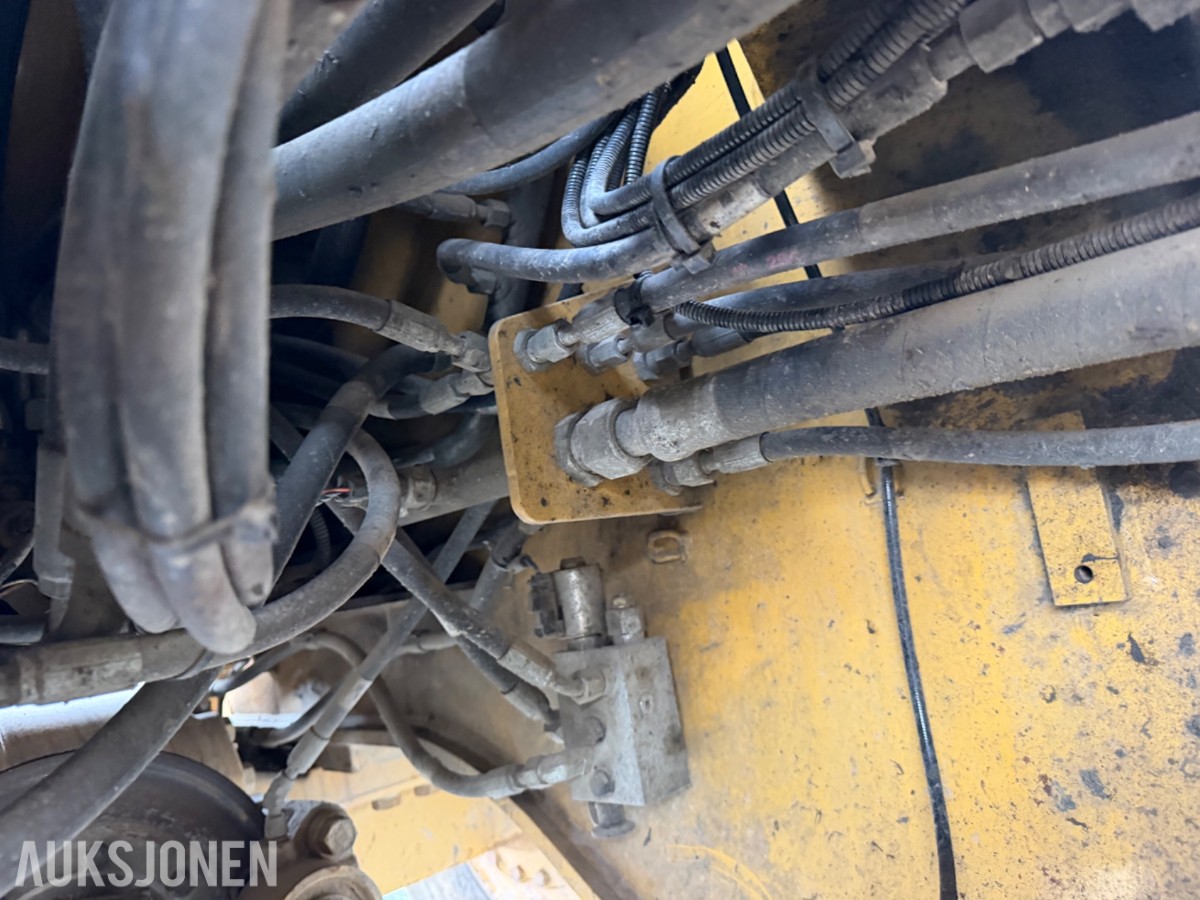 2013 Cat 938K Hjullaster. nylig sertifisert. Vekt i skuffe