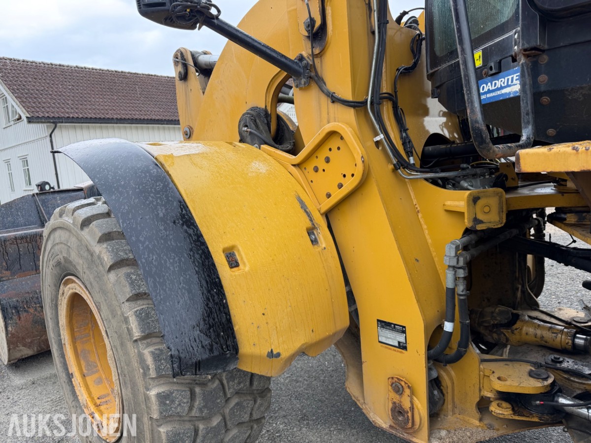 2013 Cat 938K Hjullaster. nylig sertifisert. Vekt i skuffe