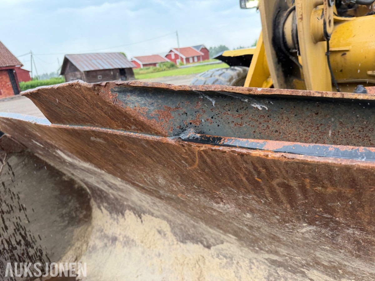2013 Cat 938K Hjullaster. nylig sertifisert. Vekt i skuffe