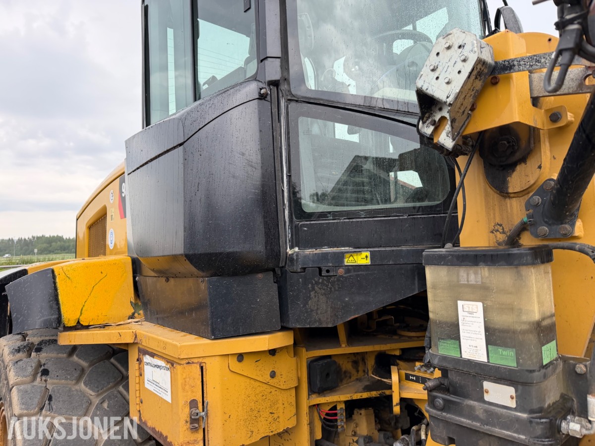 2013 Cat 938K Hjullaster. nylig sertifisert. Vekt i skuffe